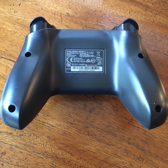 Steelseries Nimbus Wireless Controller - 69070 - Picture 4 of 6